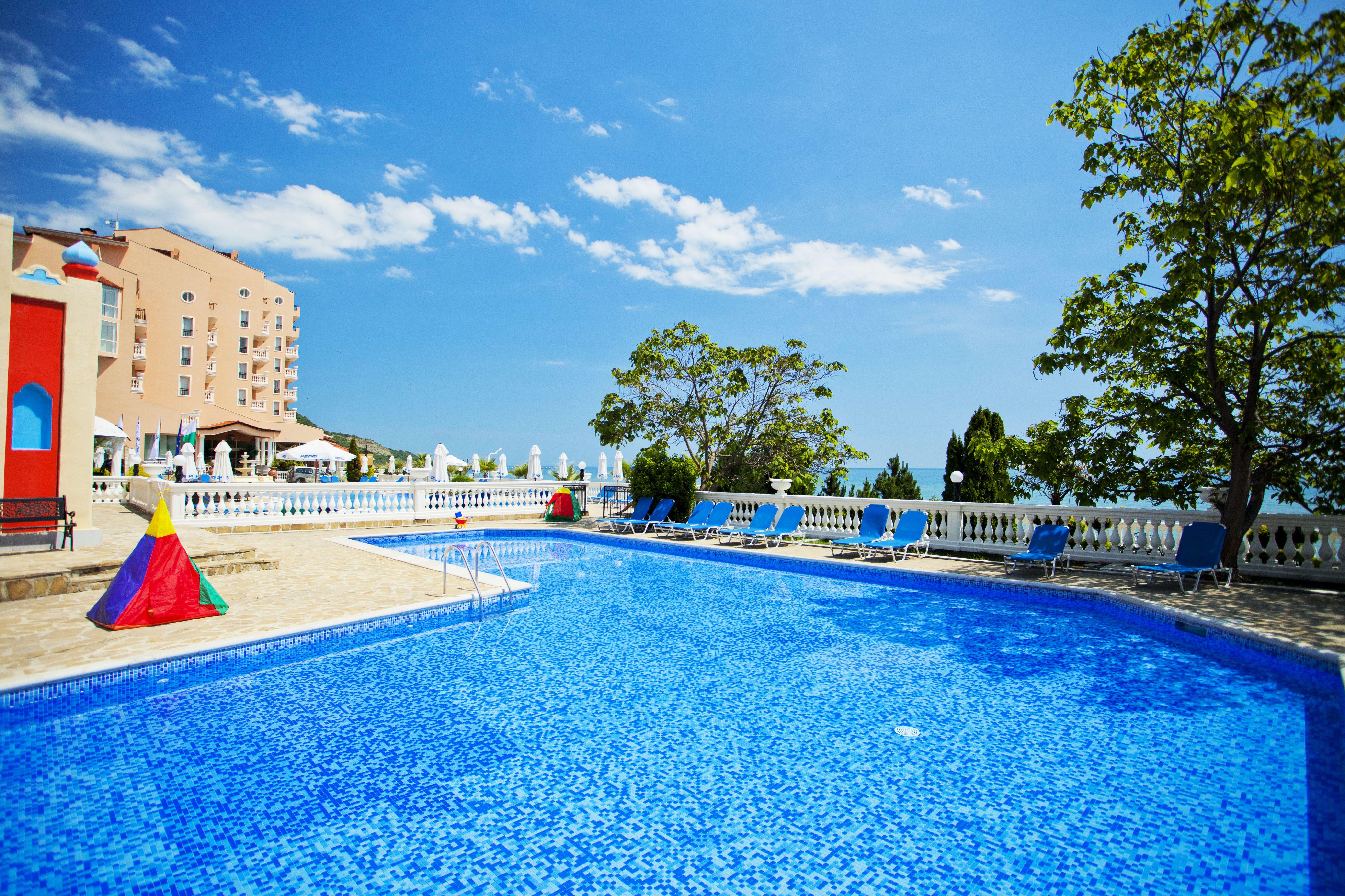 Royal Bay Hotel Еленіте Екстер'єр фото